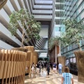 Im Erdgeschoss des Marina Bay Sands Hotels