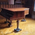 Ein altes Klavier